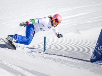 Visualizza immagine Raffaella Brutto - Snowboard - Centro Addestramento Alpino Courmayeur