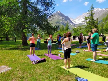 Visualizza immagine Yoga Mountain Days 